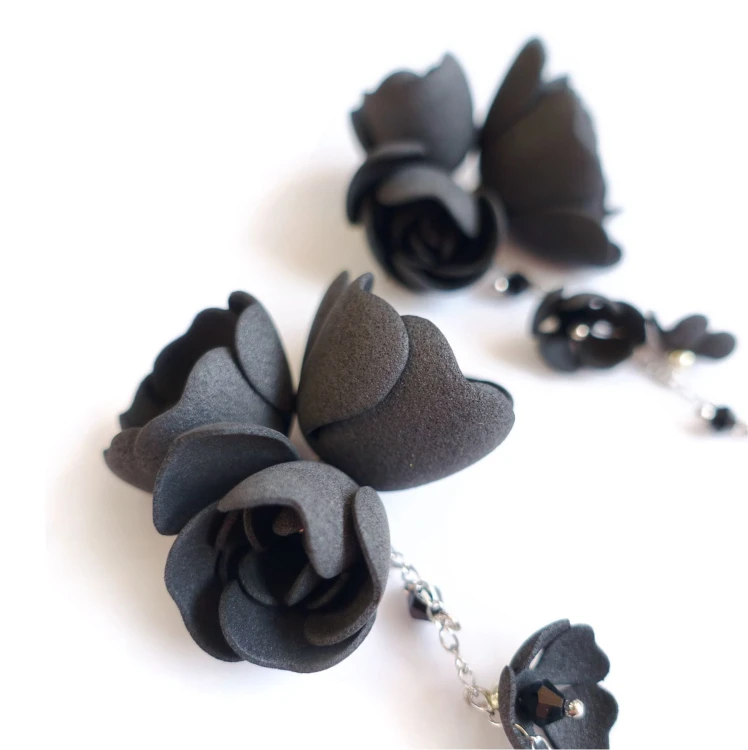 855 czarno srebrne kolczyki kwiaty Black SIlver Gardenia ANUI (03).jpg