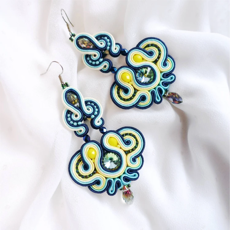 177 Hemlata ANUI soutache earrings(0).jpg