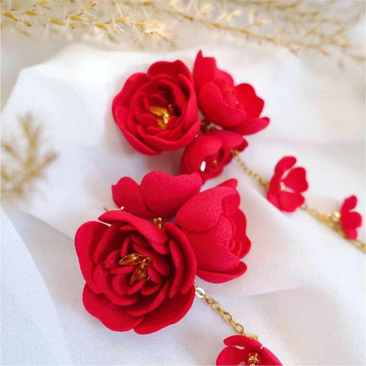 855 Red Gardenia czerwone kolczyki kwiaty (04).jpg