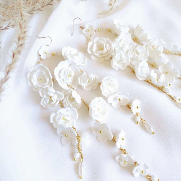 859 White New Gardenia białe kolczyki kwiaty ANUI (6).jpg